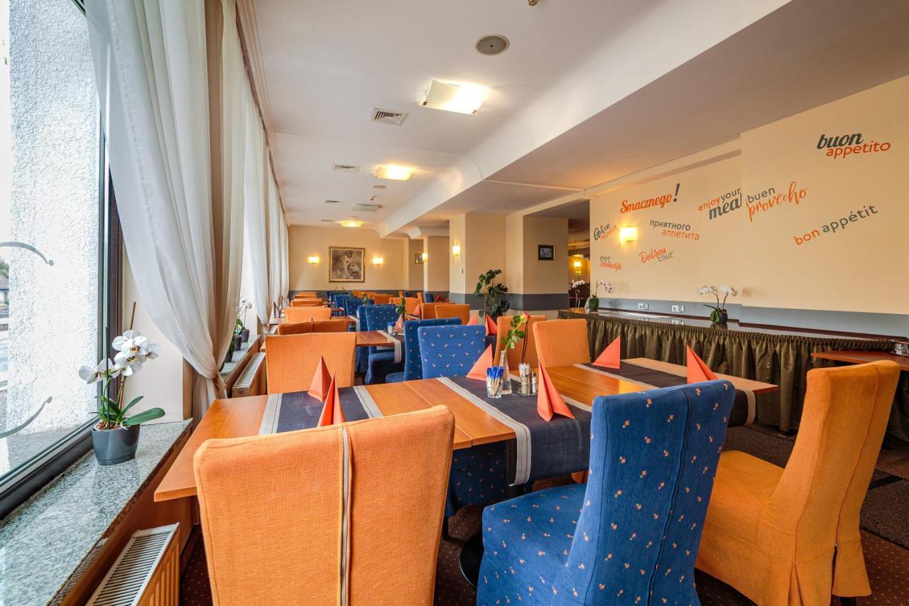 Hotel Fenix Jelenia Góra Exterior foto