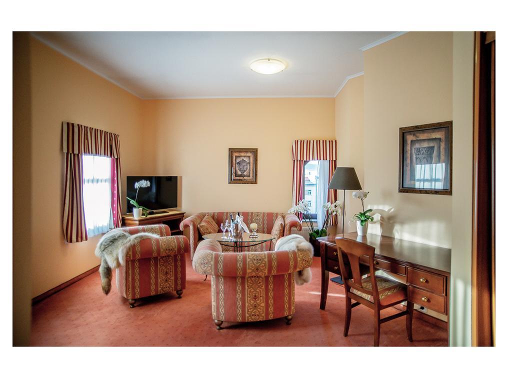 Hotel Fenix Jelenia Góra Zimmer foto