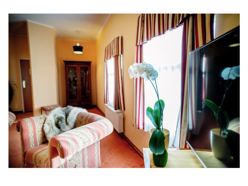 Hotel Fenix Jelenia Góra Zimmer foto