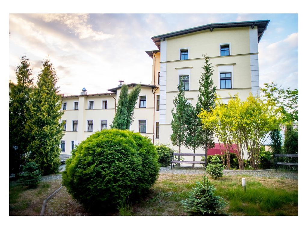 Hotel Fenix Jelenia Góra Exterior foto
